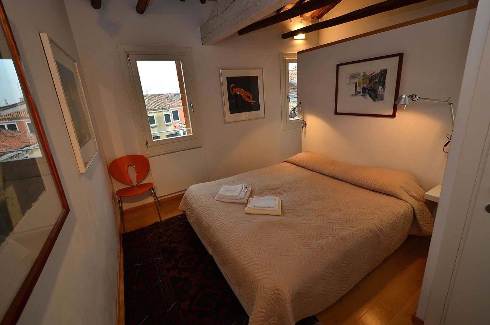 Dandolo-Terrace Apartment เวนิส ภายนอก รูปภาพ