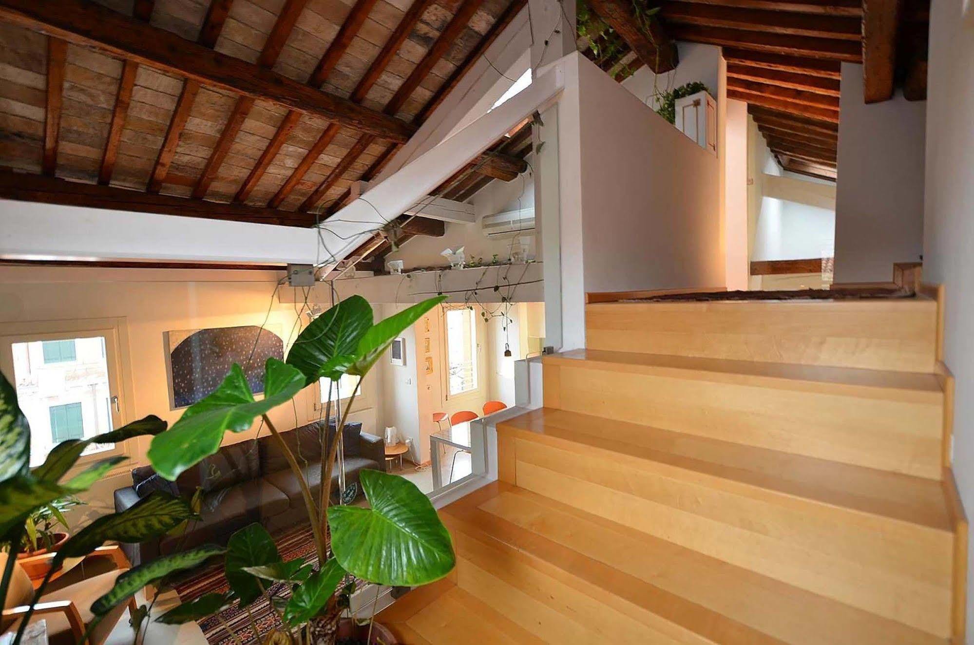 Dandolo-Terrace Apartment เวนิส ภายนอก รูปภาพ